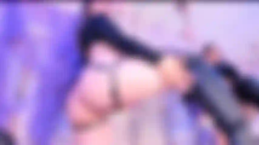 Tocca il mio grosso culo.