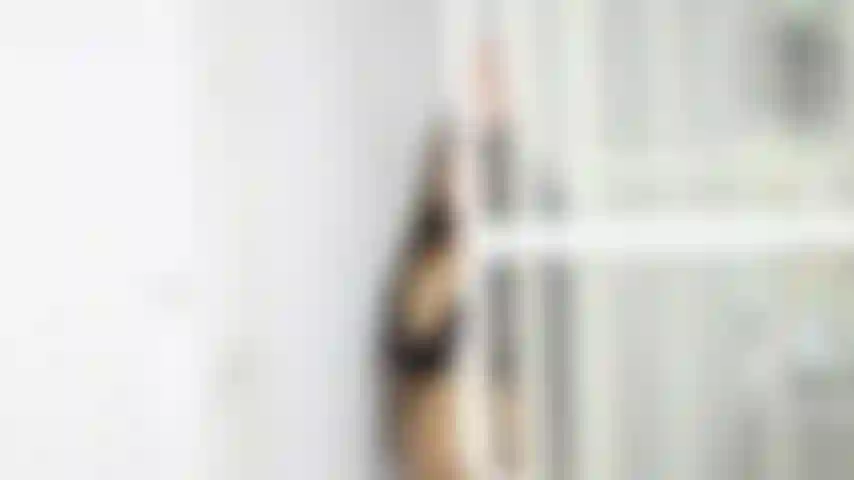 Seduzione sensuale: una provocazione a fuoco lento.