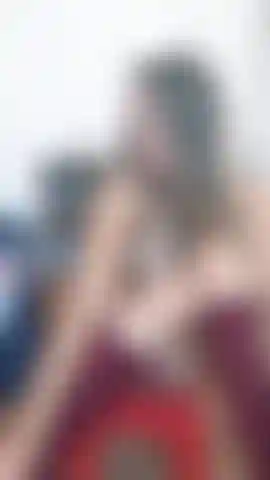 Fingering myself til i'm wide open