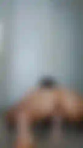 Che rimbalza, geme e viene.