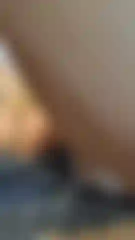 Ho l'orgasmo con il mio giocattolo e le mie dita, squirt.