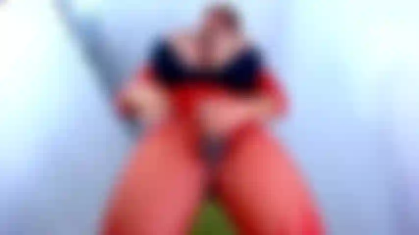 Esplosione di sperma sul tuo viso.