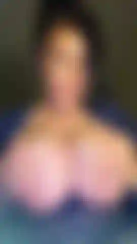 Ti piacciono le tette grandi e succose?