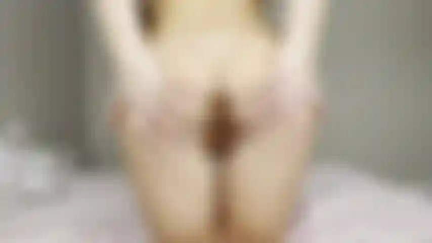 28.12.2022 Solo. Guardami infilare il plug anale nel mio culo stretto e poi infilarlo a pecorina.