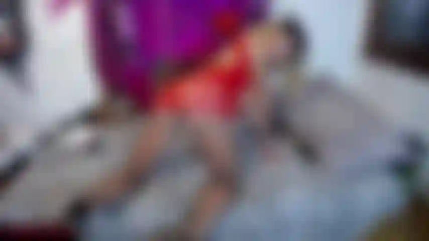 (ITA) Gola Profonda + Squirt vestito rosso