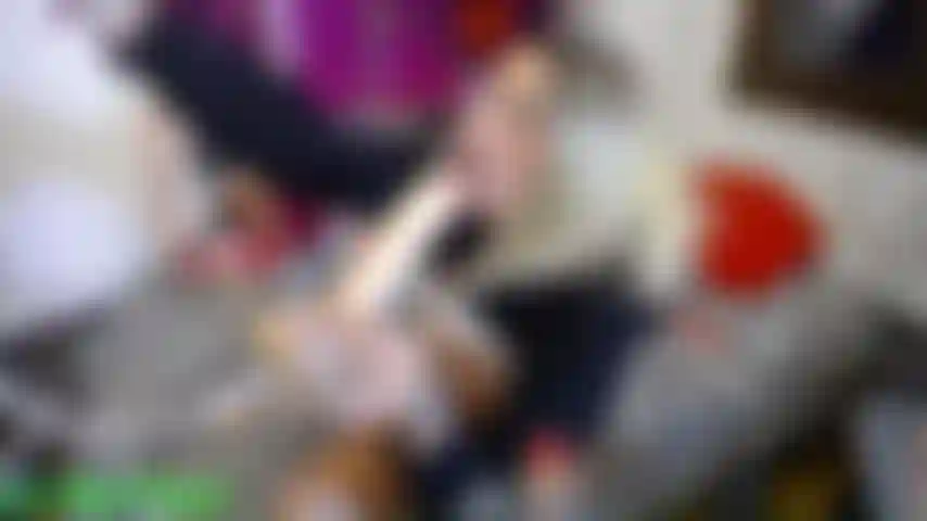 Una schiava più pulita cei dalla mia bocca e sborrata nella figa.