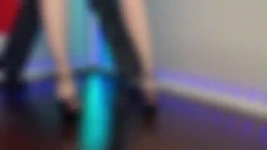 Tradita dai miei piedi di dea.