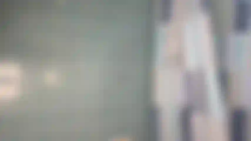Voyeur telecamera nascosta pov: mi stai guardando fare la doccia! 8 Minuti di spionaggio sexy, insaponato e bagnato.