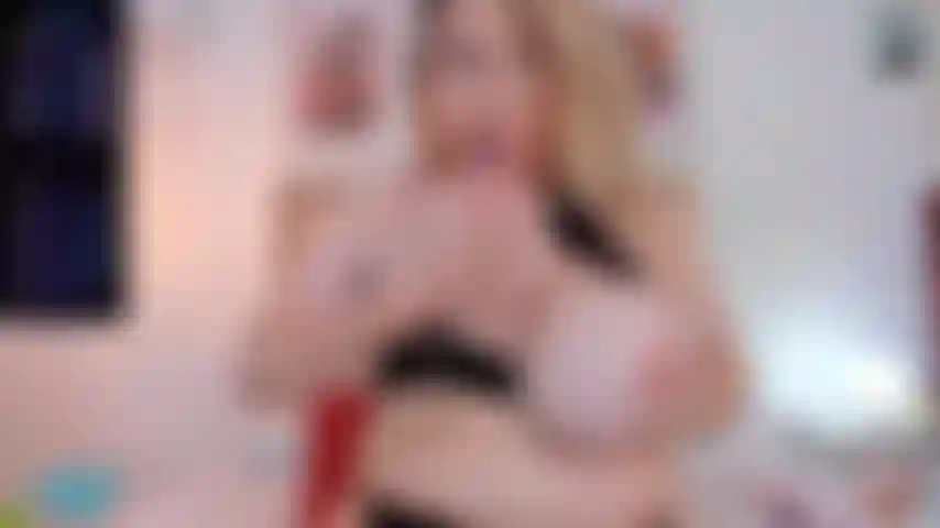 Succhio le mie grandi tette.